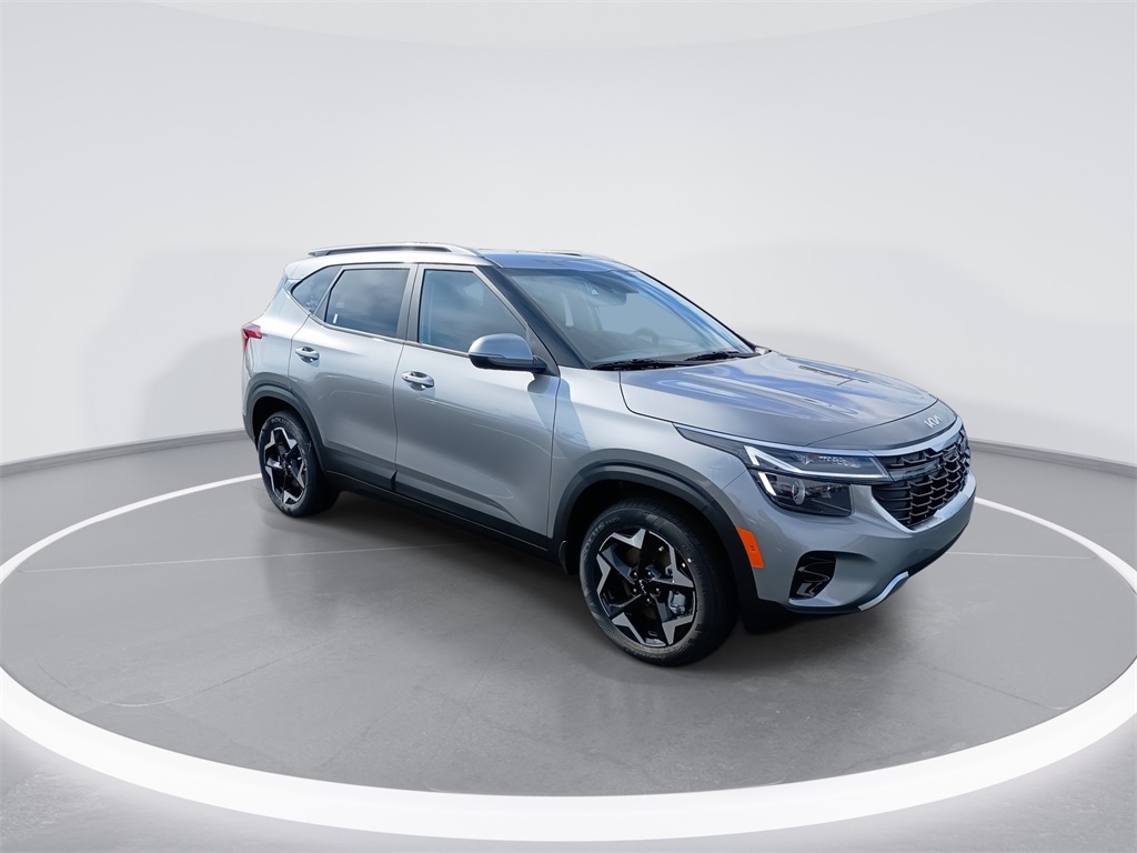 2026 Kia Seltos S photo 2