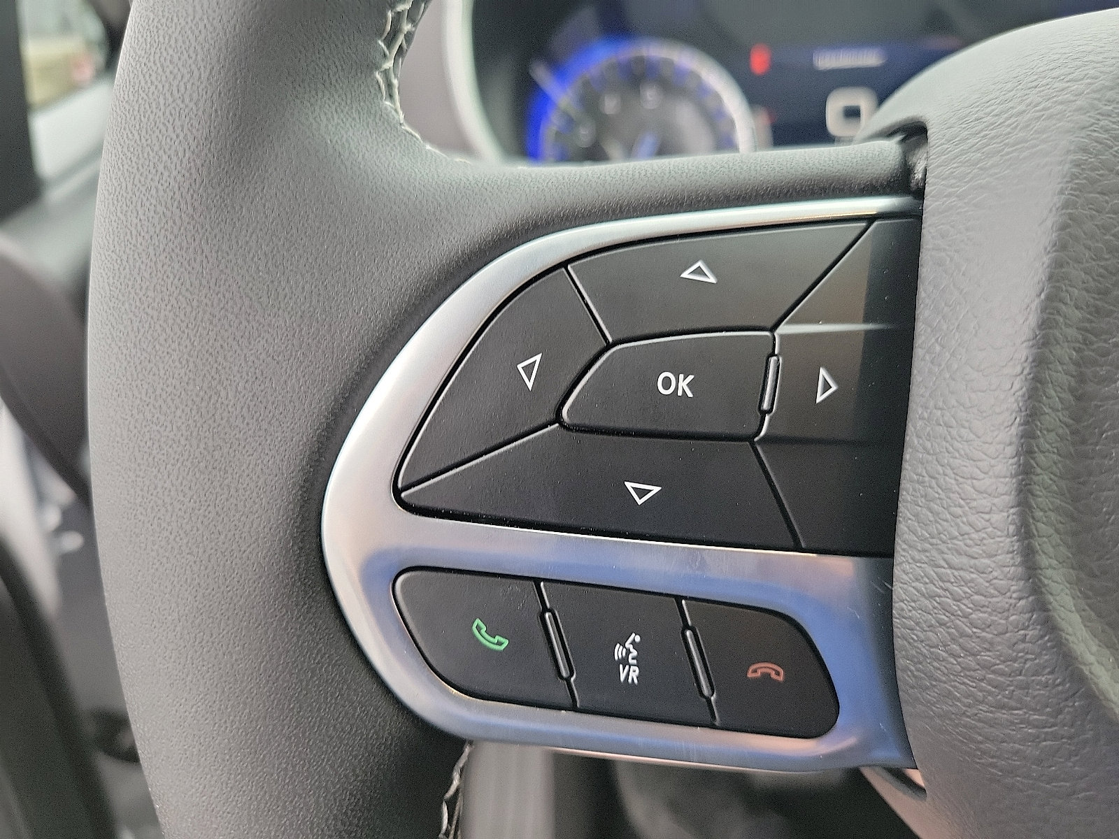 2025 Chrysler Voyager LX photo 5