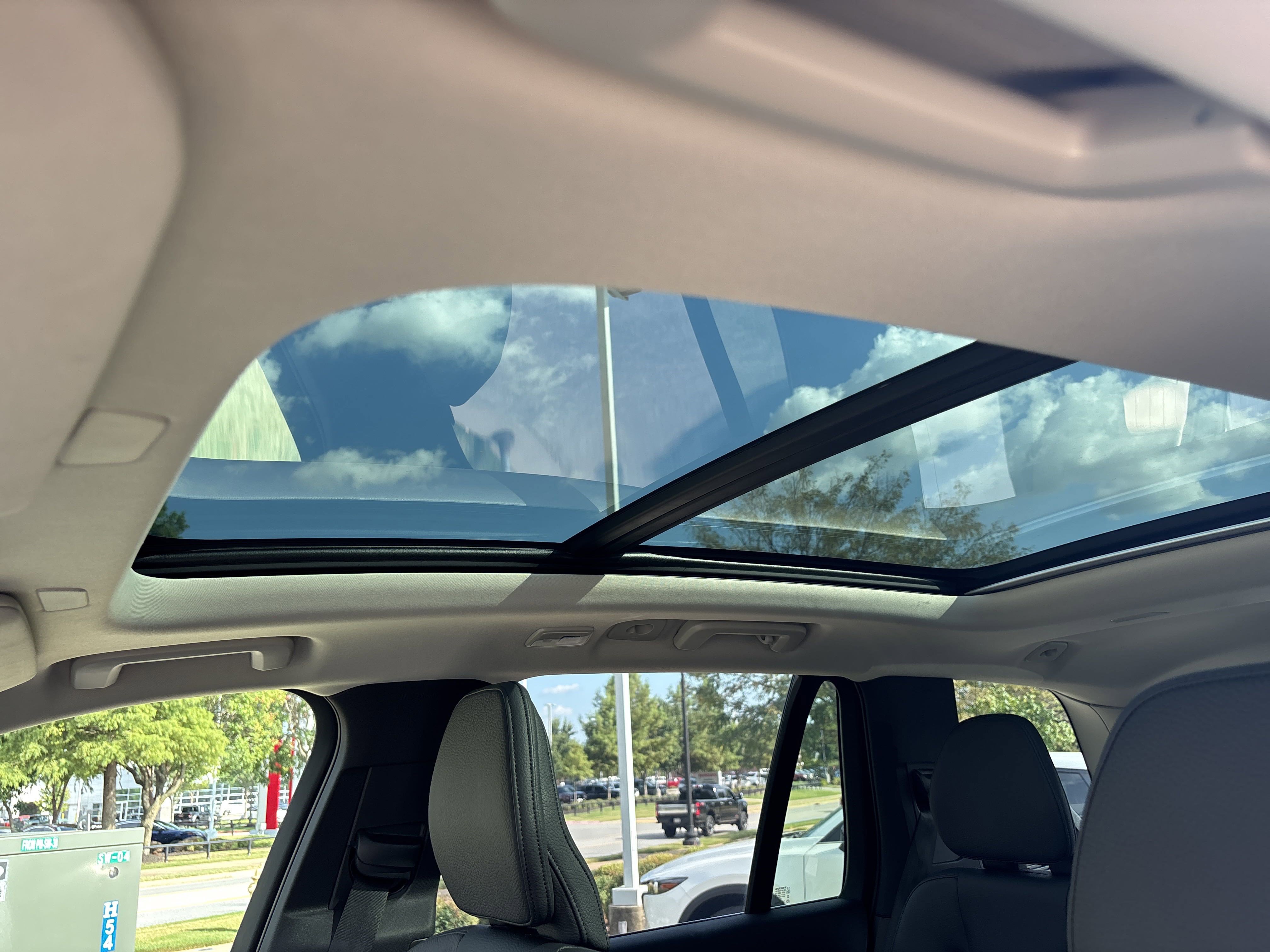 2024 Volvo XC90 Recharge T8 Plus photo 3