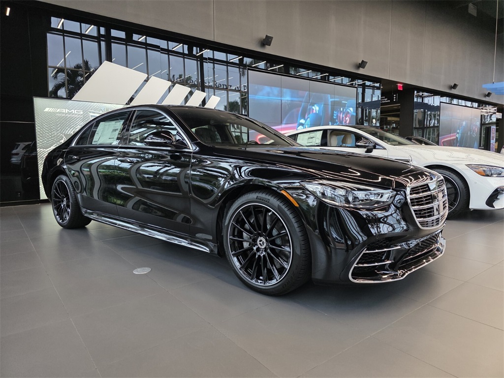 2025 Mercedes-Benz S-Class S 580's photo