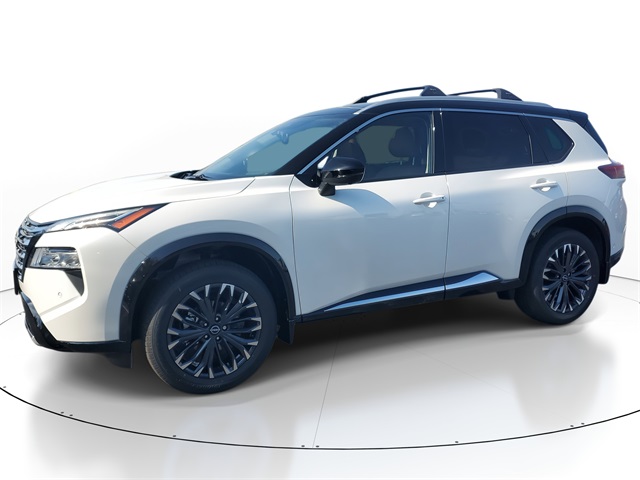 2026 Nissan Rogue Platinum photo 2