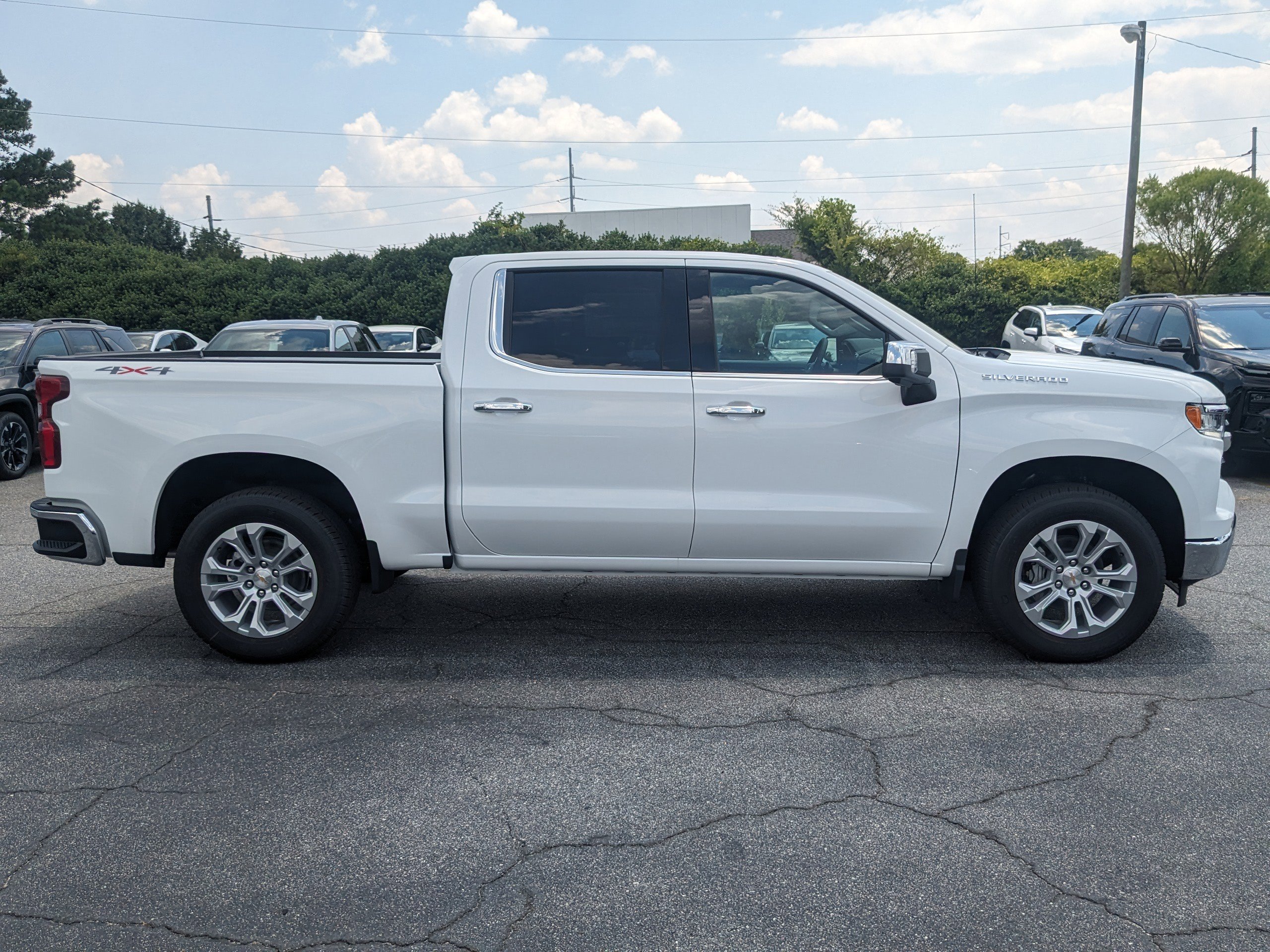 2025 Chevrolet Silverado 1500 LTZ photo 3