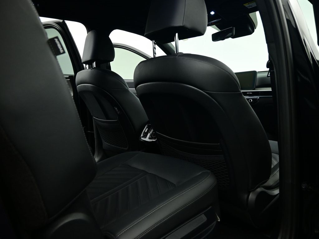 2025 Kia Sorento X-Pro SX Prestige photo 31