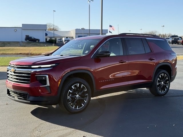 2026 Chevrolet Traverse photo 2