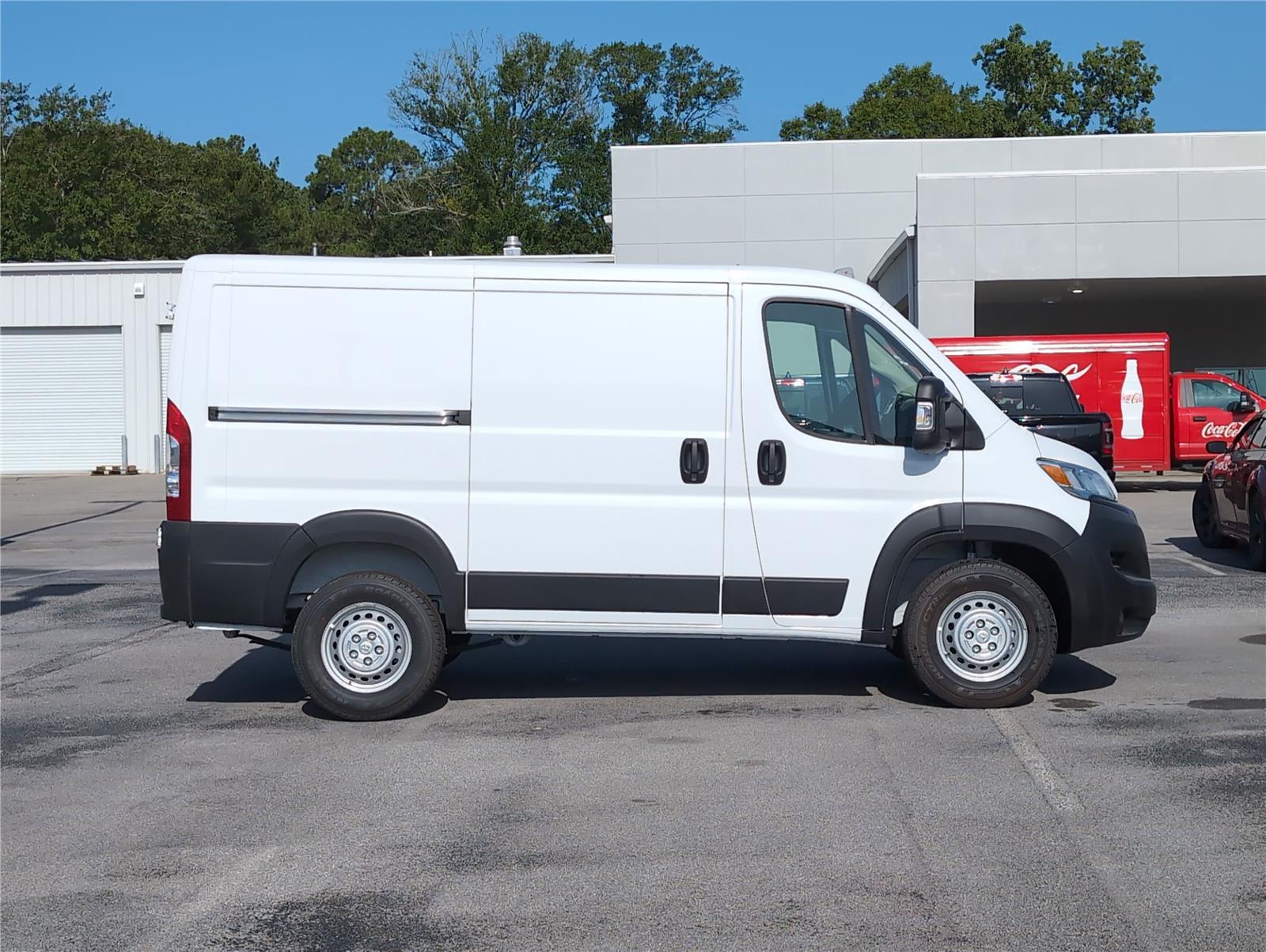 2025 Ram ProMaster 1500 photo 5