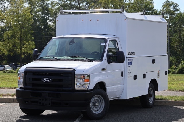 2026 Ford E-Series Cutaway Base's photo