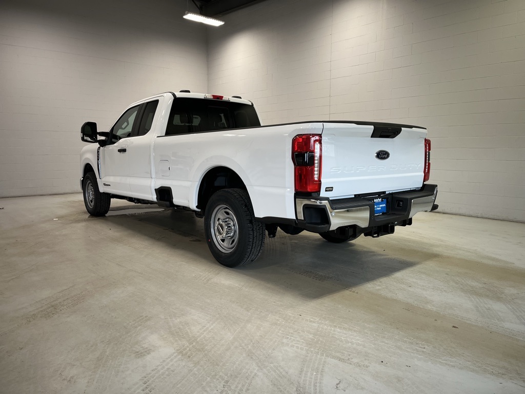 2024 Ford F-350 XL photo 4
