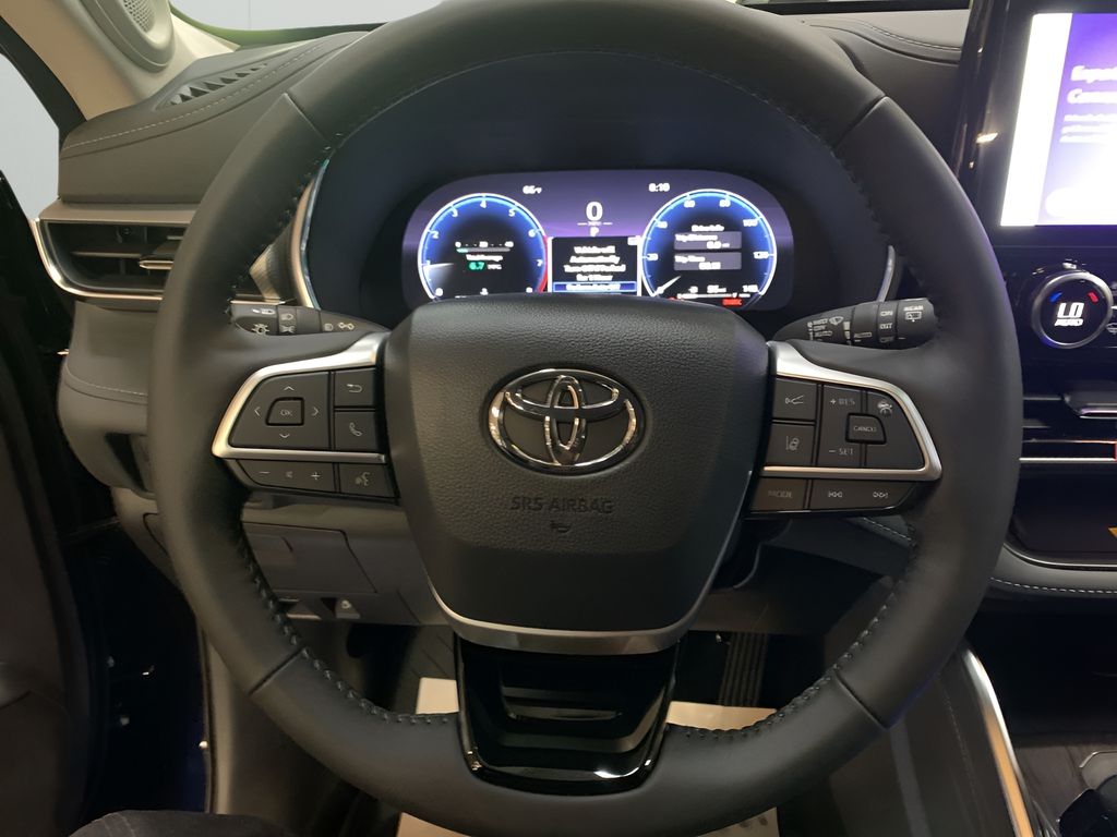 2025 Toyota Highlander XLE XSE Platinum Limited photo 23