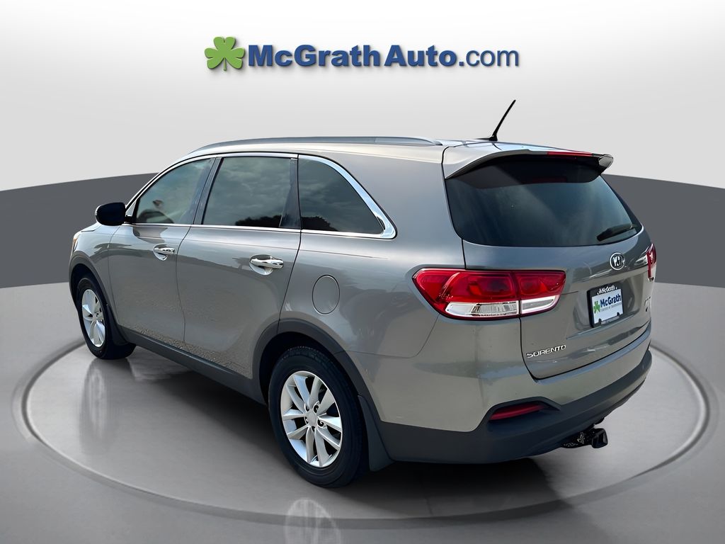 2018 Kia Sorento LX photo 5