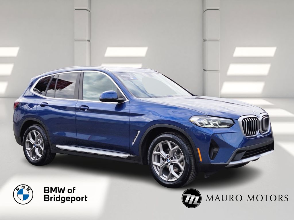 2022 BMW X3 30i's photo