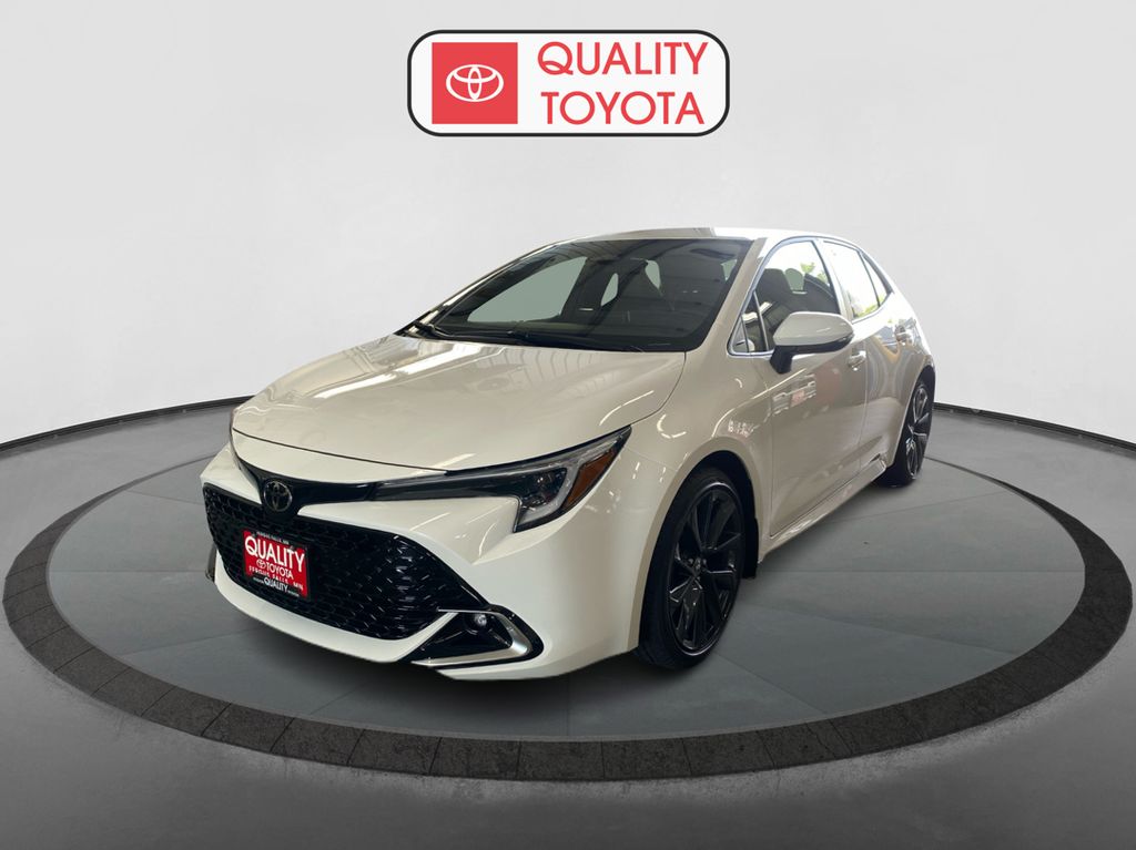 2025 Toyota Corolla Hatchback XSE's photo