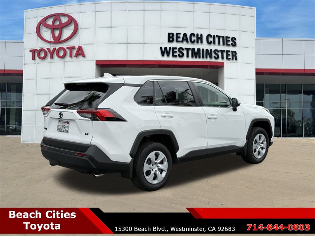 2025 Toyota RAV4 LE photo 11