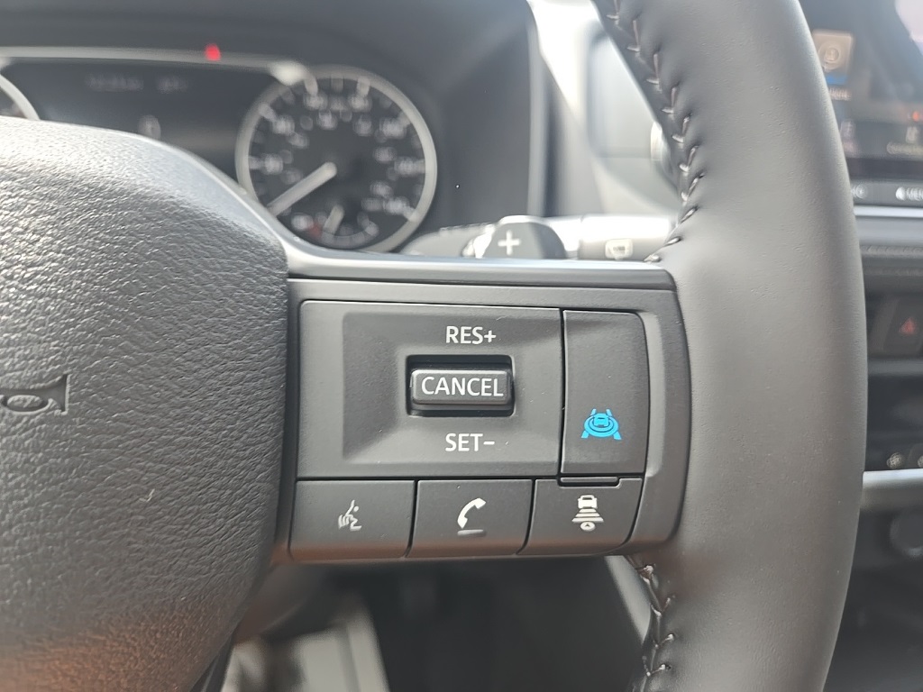 2026 Nissan Rogue SV photo 17