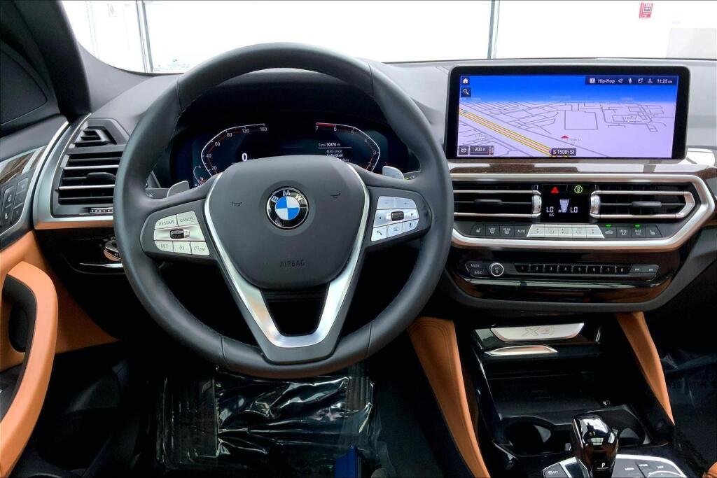 2025 Bmw X4 xDrive30i photo 2