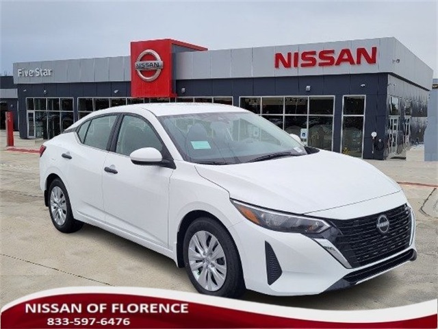 2025 Nissan Sentra S's photo