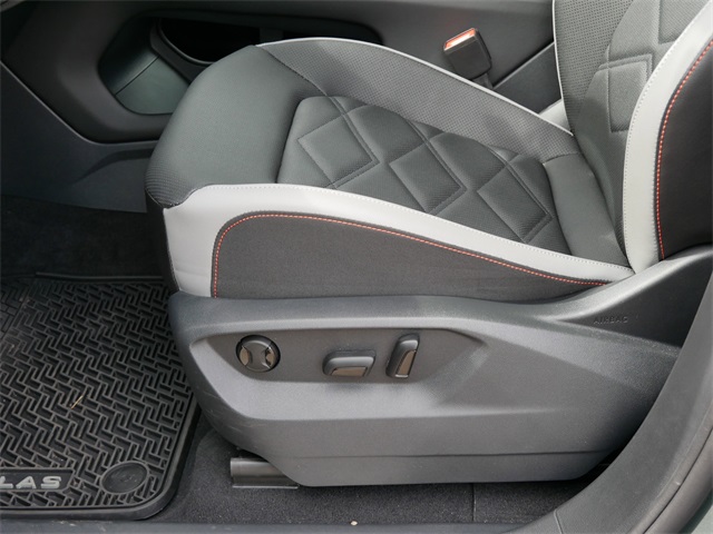 2025 Volkswagen Atlas Peak Edition photo 14