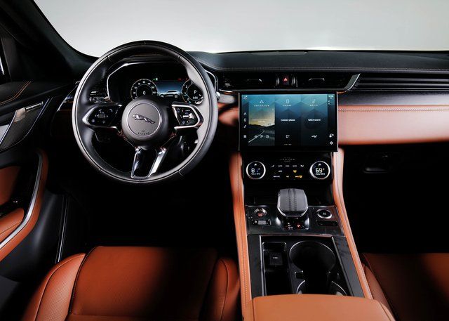 2025 Jaguar F-PACE R-Dynamic S photo 10