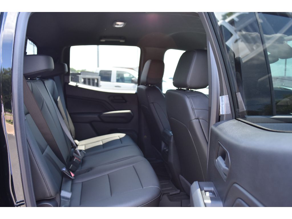 2025 Chevrolet Colorado Trail Boss photo 15