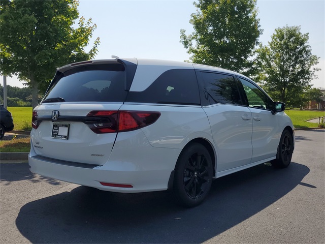 2023 Honda Odyssey Sport photo 4