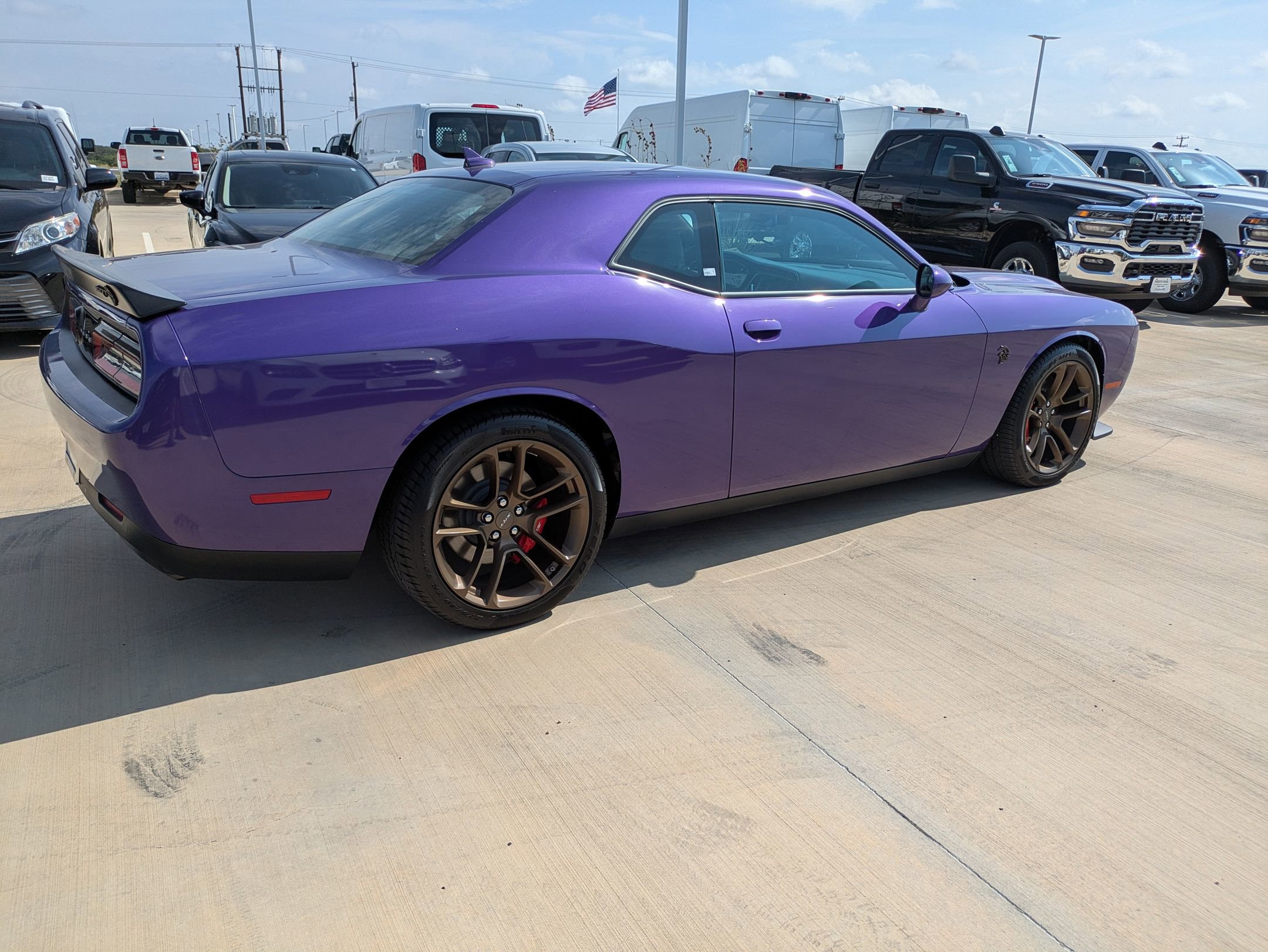 2023 Dodge Challenger SRT8 Hellcat photo 2