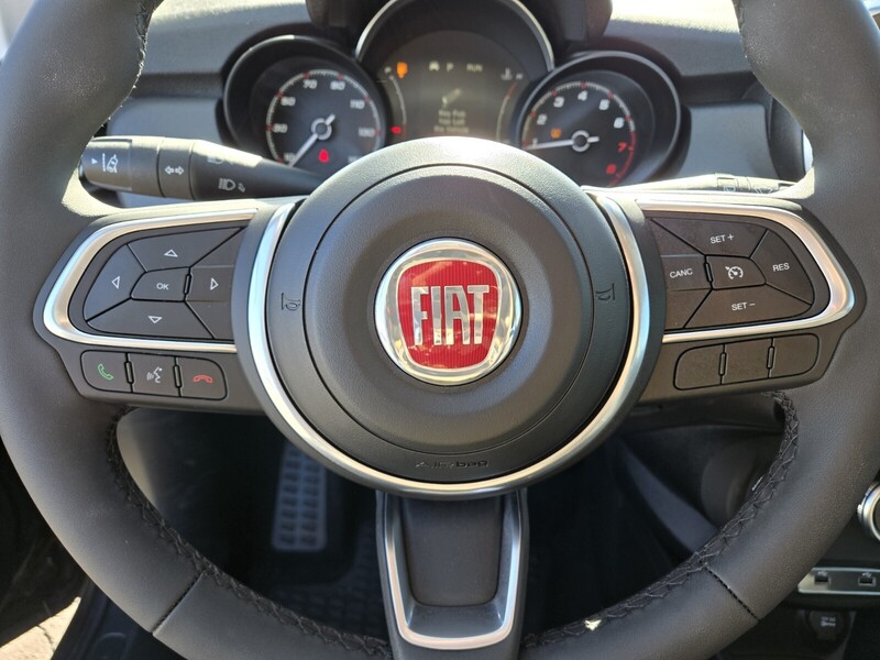 2023 Fiat 500X Pop photo 2