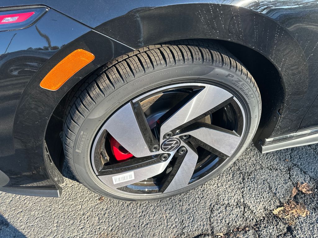 2026 Volkswagen Golf GTI S photo 2