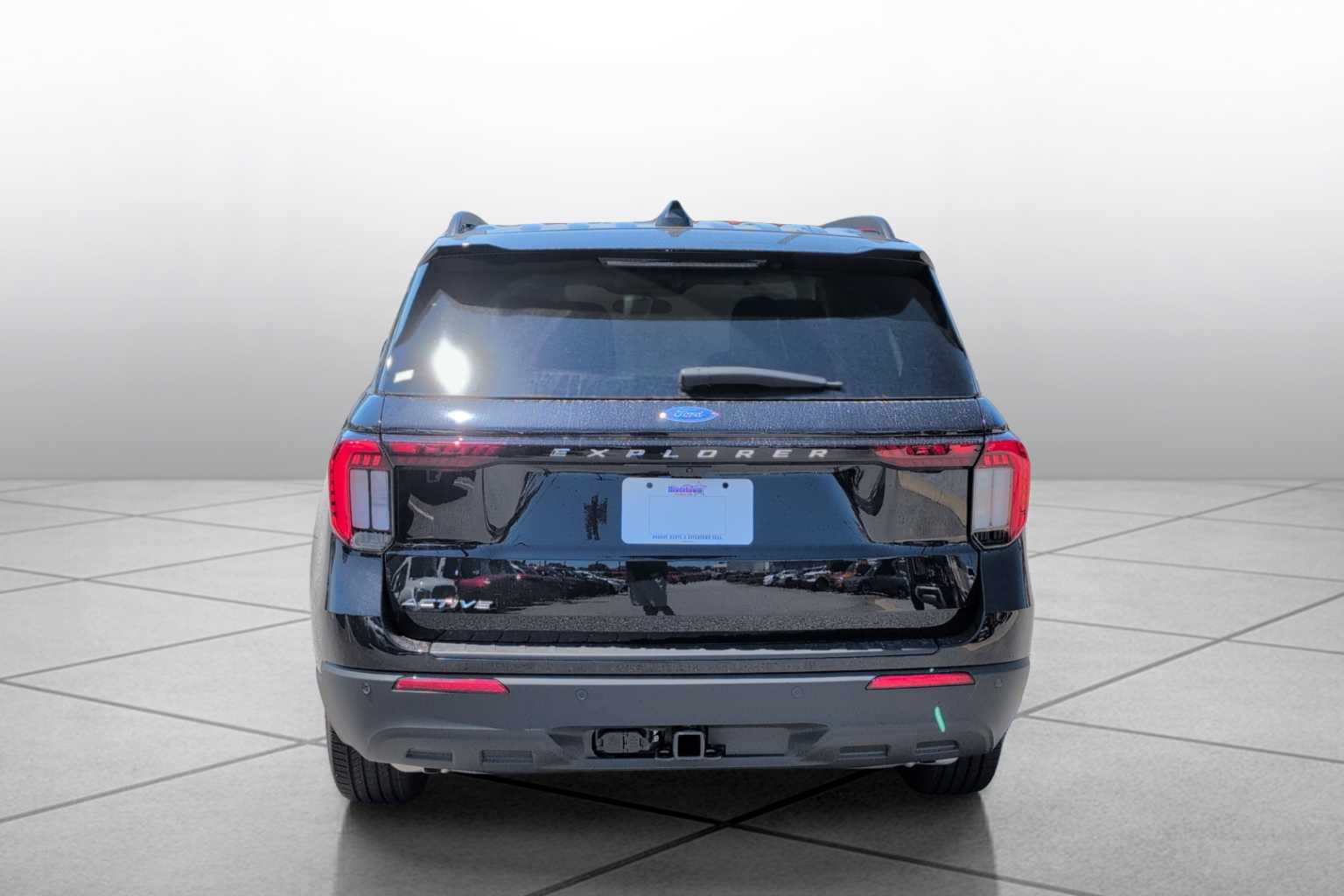 2025 Ford Explorer photo 13