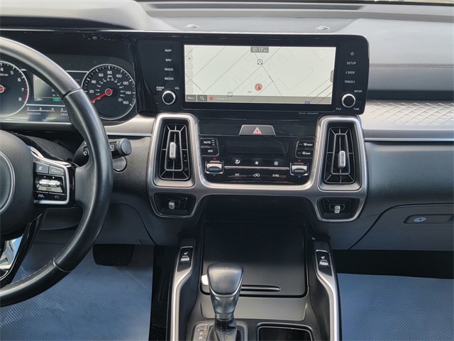 2023 Kia Sorento S photo 18