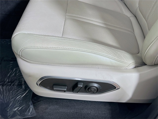 2024 Jeep Wagoneer Series II photo 16