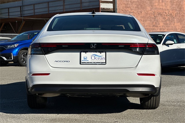 2025 Honda Accord SE photo 3