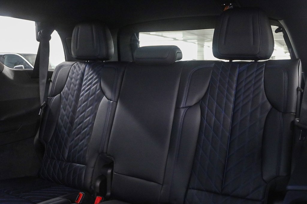 2026 Cadillac Escalade Sport photo 17