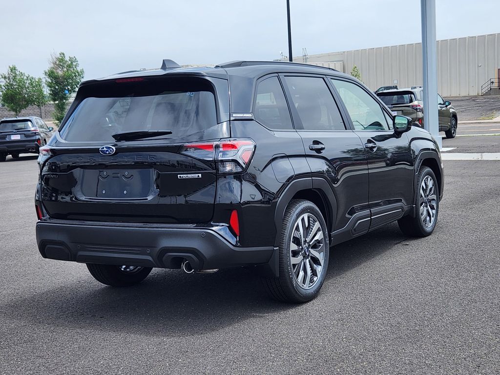 2025 Subaru Forester Touring photo 3