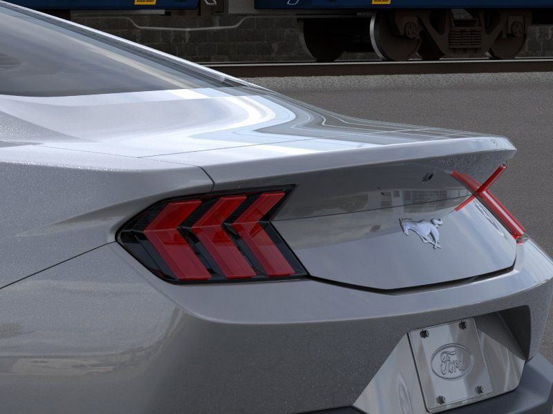 2025 Ford Mustang EcoBoost photo 14