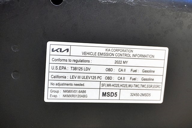 Used 2022 Black Kia S image 31