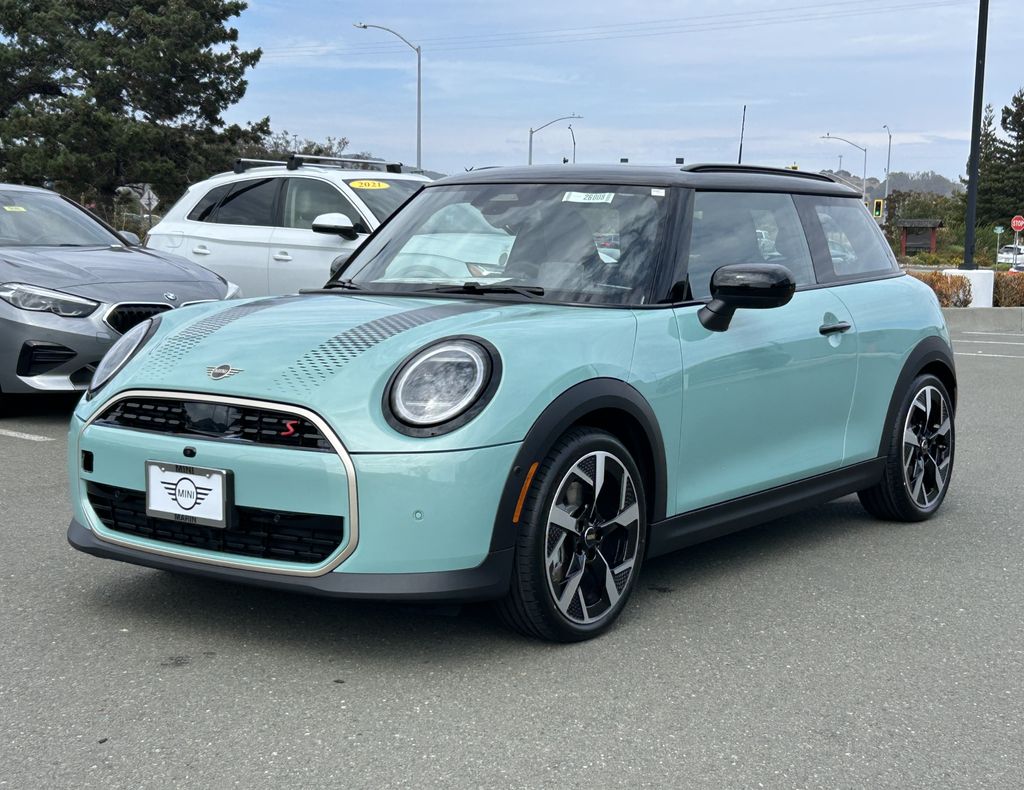 2026 MINI Hardtop 2 Door S's photo