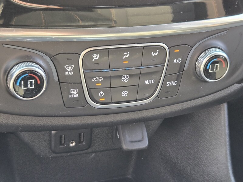 2020 Chevrolet Traverse 1LS photo 16
