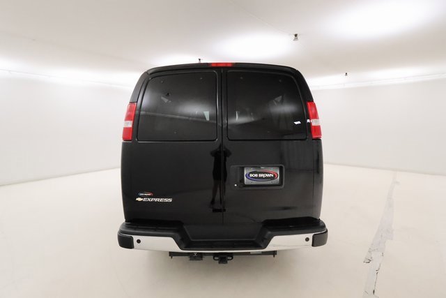 2021 Chevrolet Express Passenger 3500 photo 3