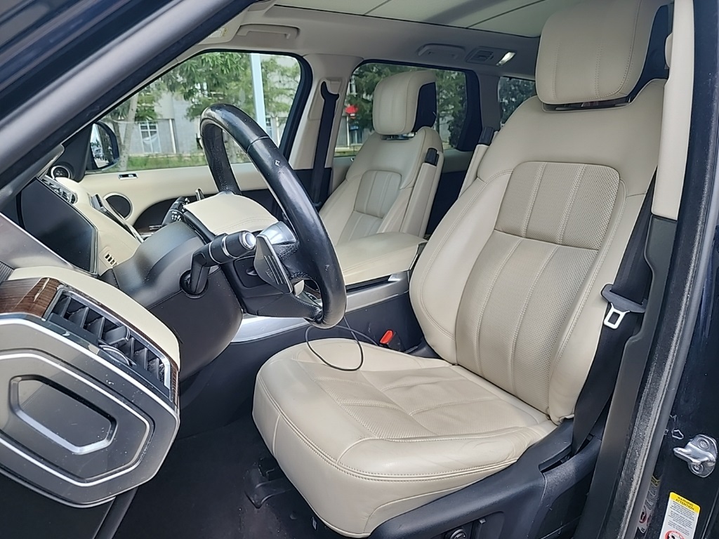 2022 Land Rover Range Rover Sport HSE Silver Edition photo 4