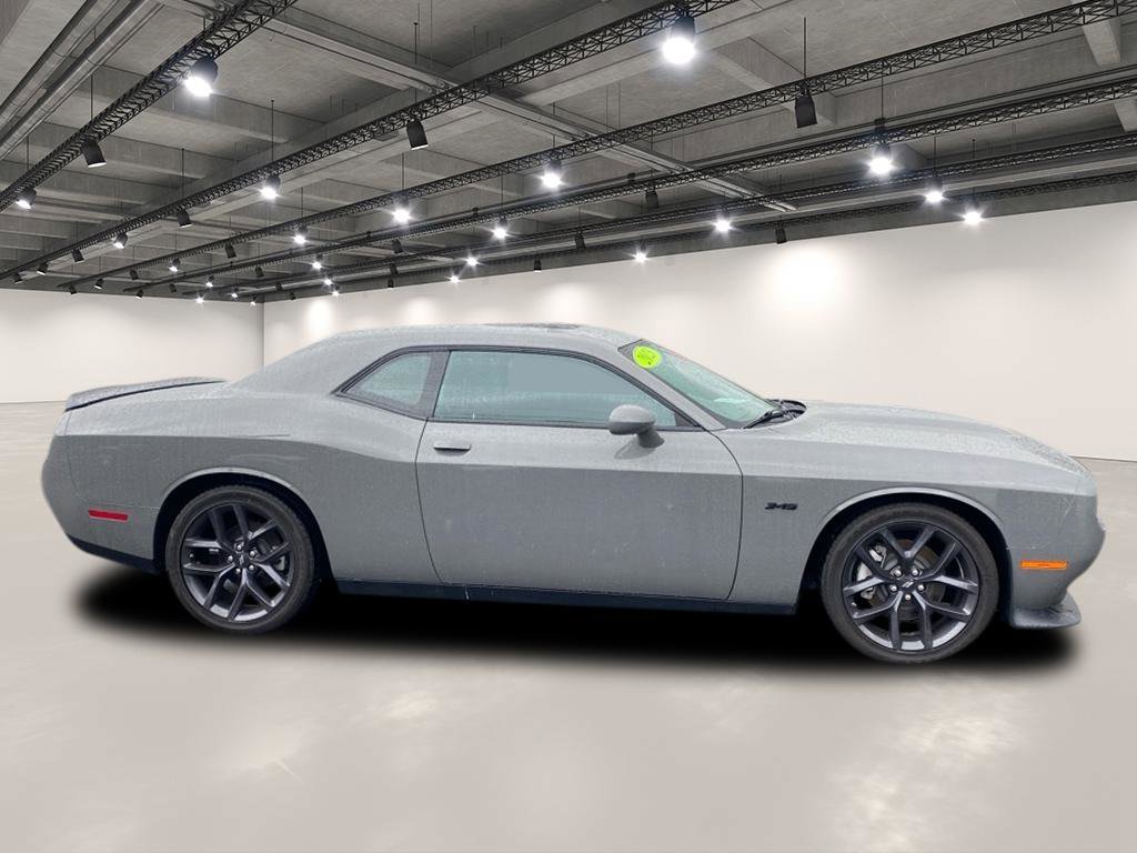 2023 Dodge Challenger R/T photo 8