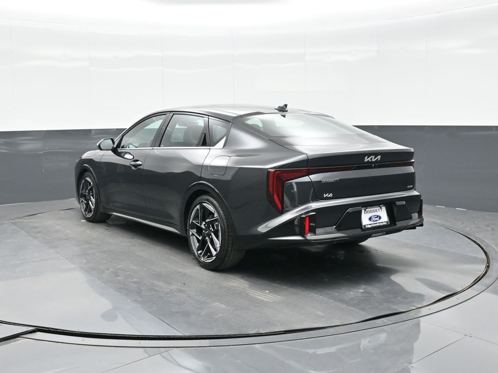 2025 Kia K4 GT-Line photo 5