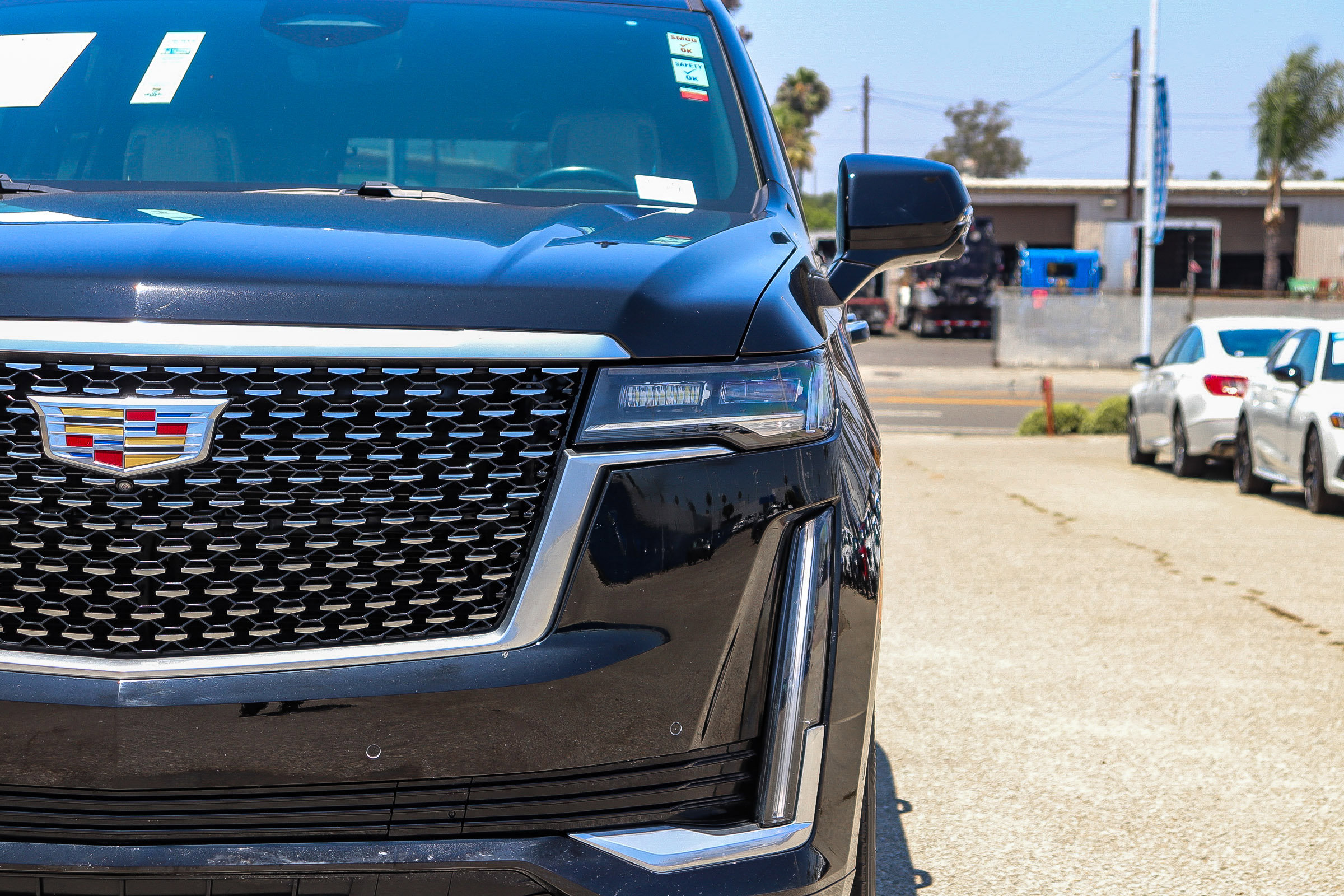 2023 Cadillac Escalade ESV Premium Luxury photo 2