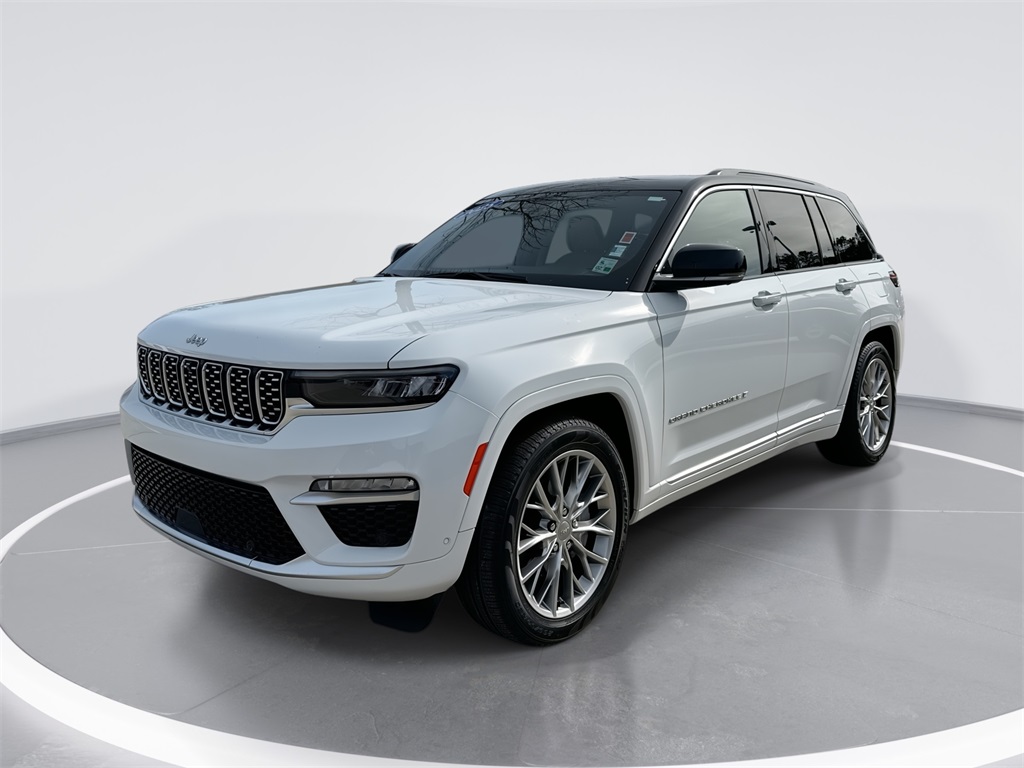 2025 Jeep Grand Cherokee Summit's photo