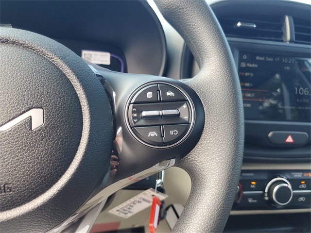 2025 Kia Soul LX S photo 17