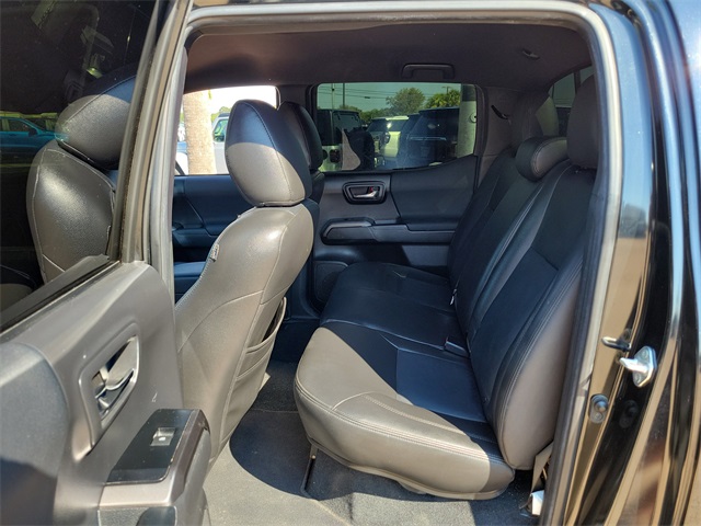 2022 Toyota Tacoma V6 photo 10