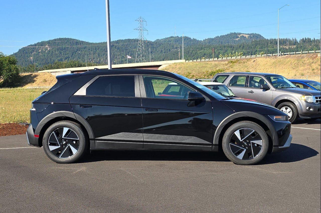 2025 Hyundai Ioniq 5 SEL photo 2