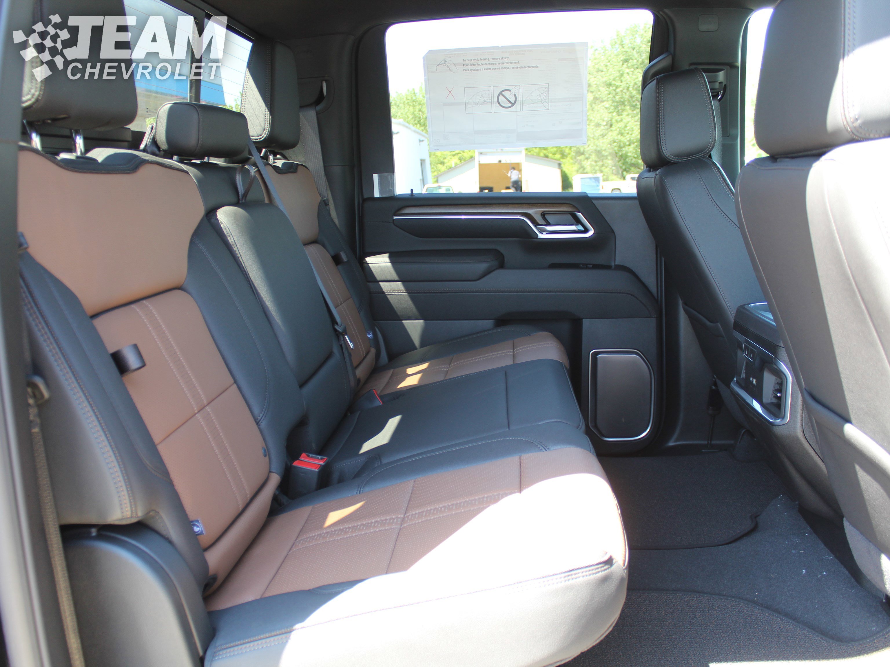2025 Chevrolet Silverado 2500HD High Country photo 15