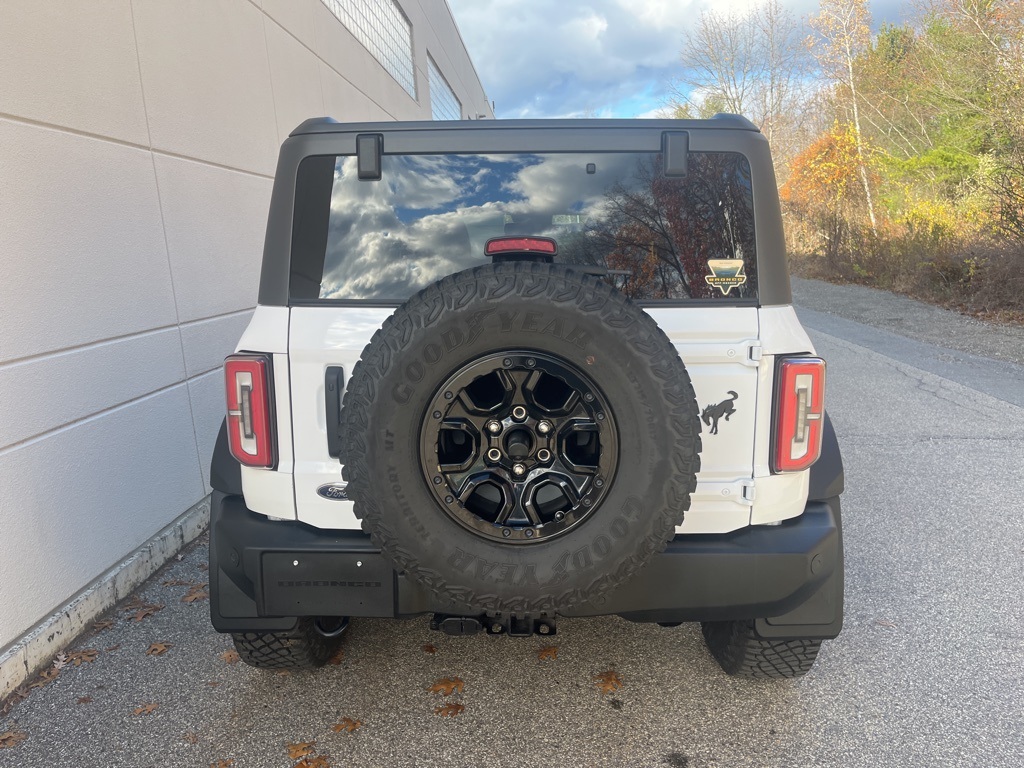 2022 Ford Bronco Wildtrak photo 2