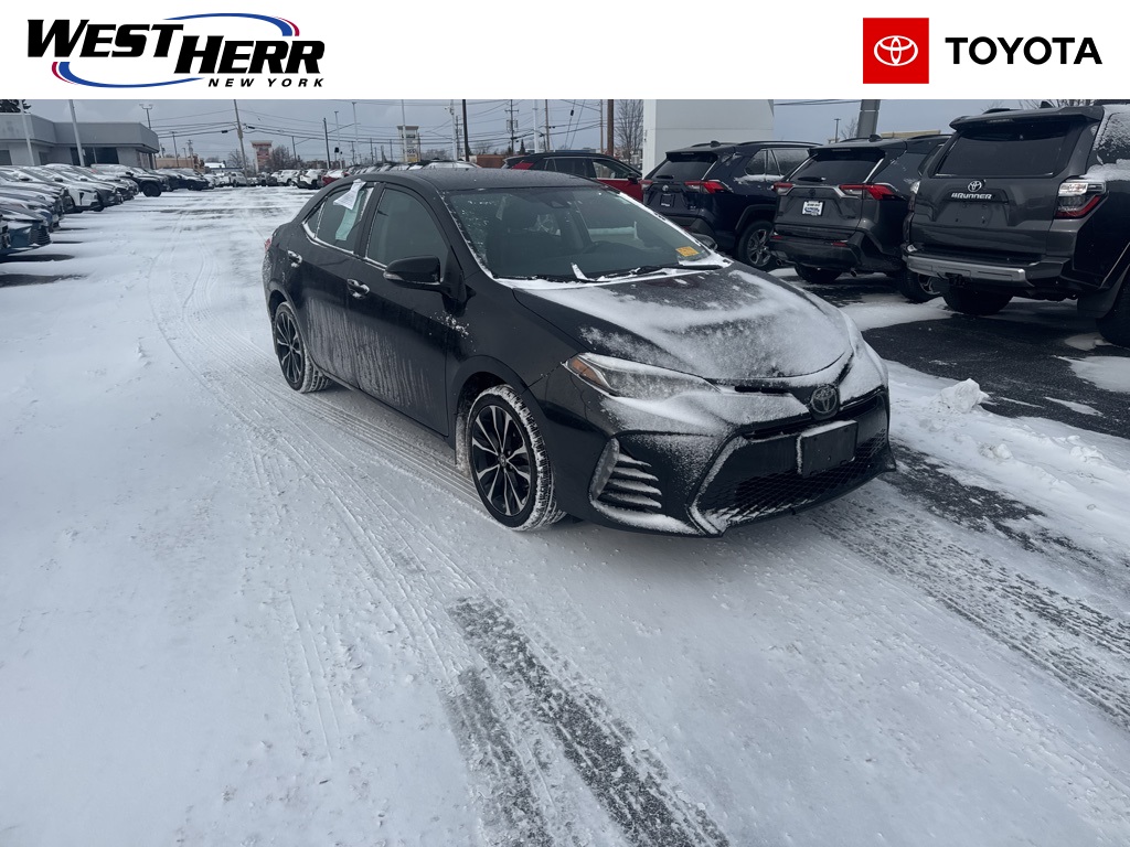 2018 Toyota Corolla SE's photo