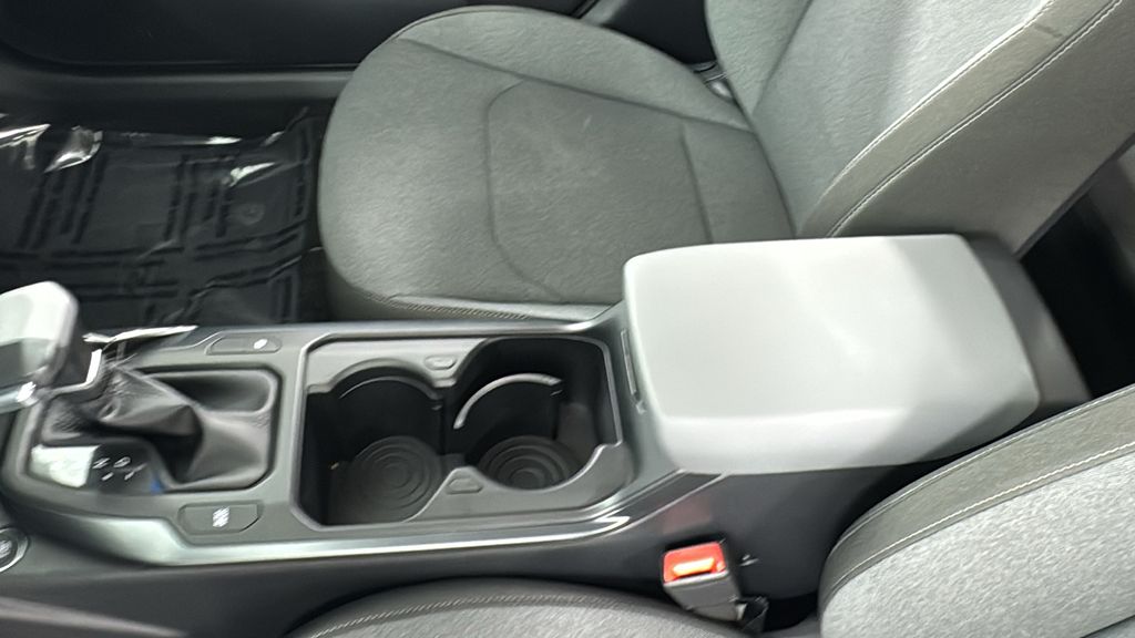 2025 Kia K4 LXS photo 30
