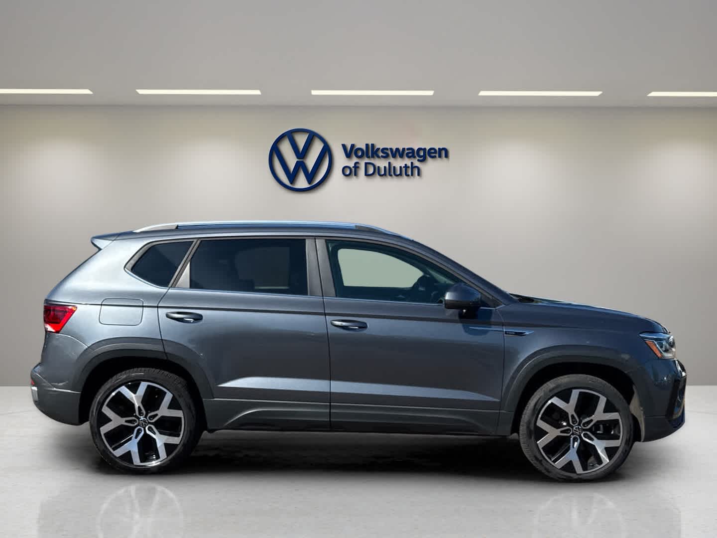 2022 Volkswagen Taos SEL photo 6